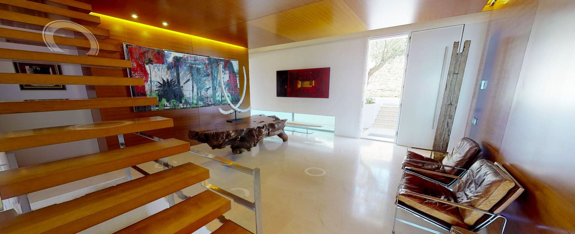 Villa White Queen 15